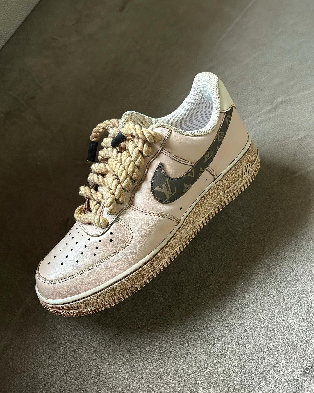 Thick Lace  Retro Design LV Gold Custom Air Force 1