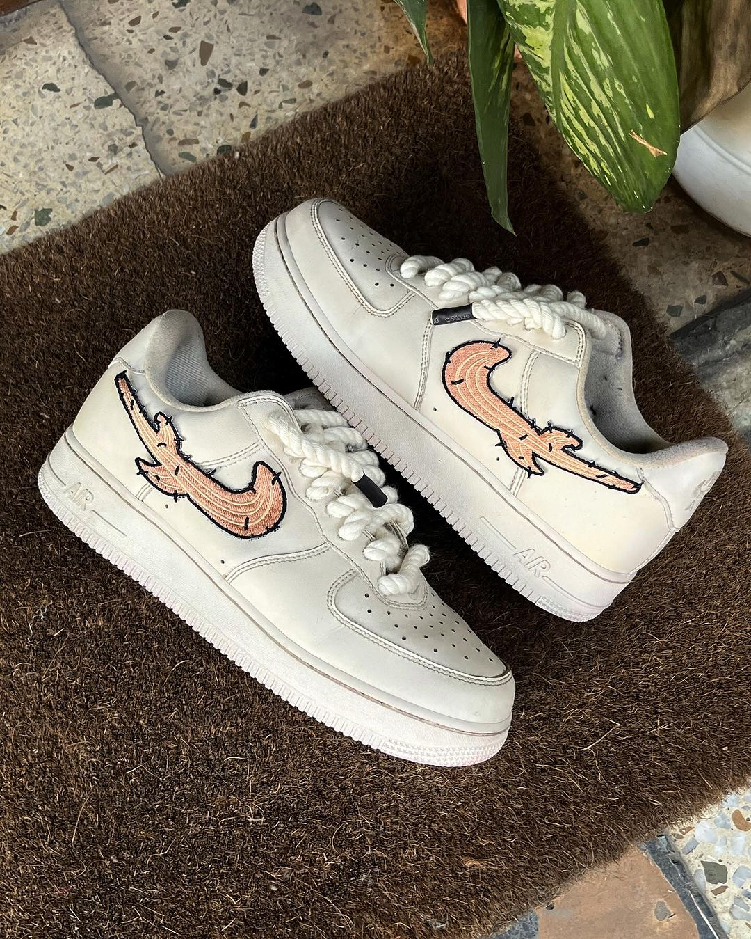 Thick Lace Retro Design Cactus Logo Custom Air Force 1