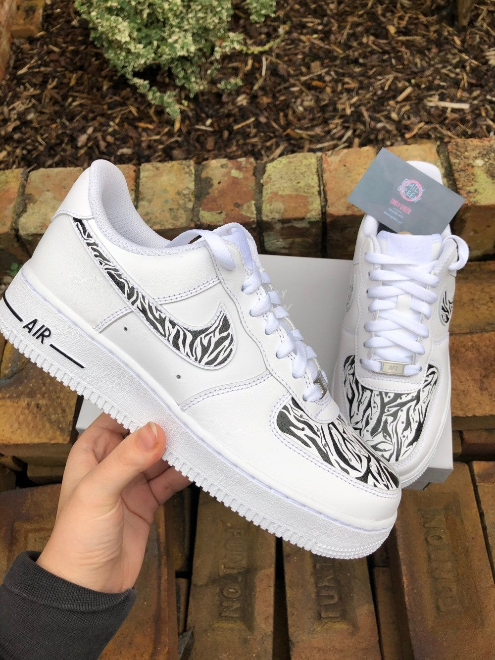Black White Curve Custom Air Force 1