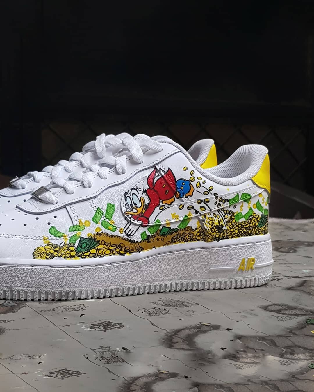 Cartoon Duck Gold Coin Red Green Custom Air Force 1