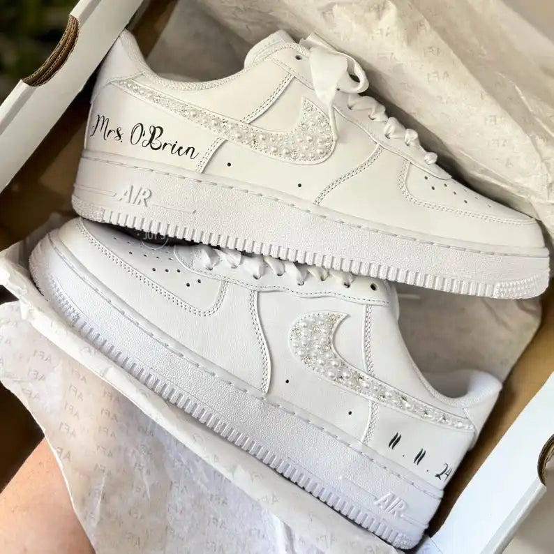 Custom Air Force 1 Pearl Rhinestone Bridal Custom Sneakers, Personalized White Wedding Shoes for Bride with Custom Name/Date & Organza Bow Laces