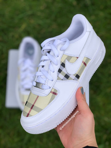 Custom Air Force 1 Beige Grey Red Plaid