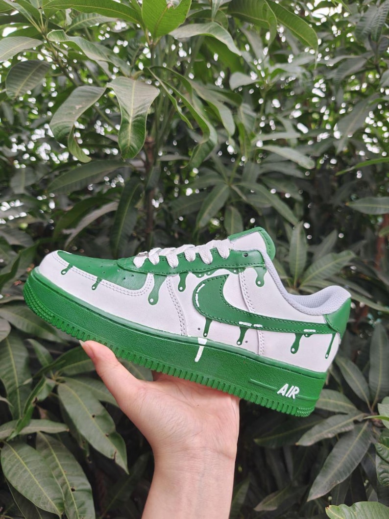 Product Title
**Unique Hand Painted Dark Green Drip Effect Custom Air Force 1 Custom Sneakers Unisex White Green Casual Streetwear Fashion Shoes for Men & Women**